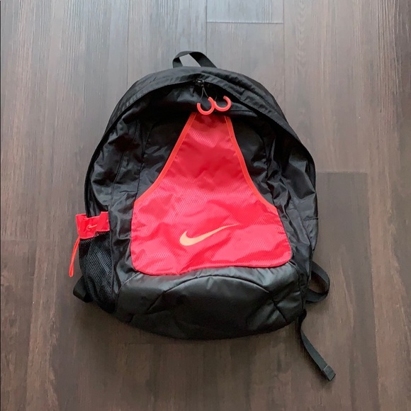 Nike Handbags - Nike backpack
